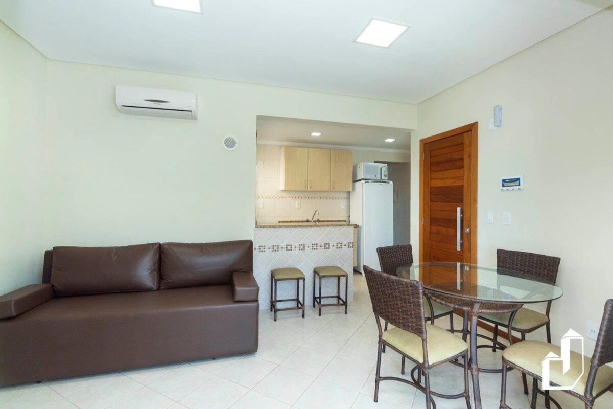 Apartamento com 02 dormitórios aqui é só trazer as malas e aproveitar as férias Bombinhas Esterno foto