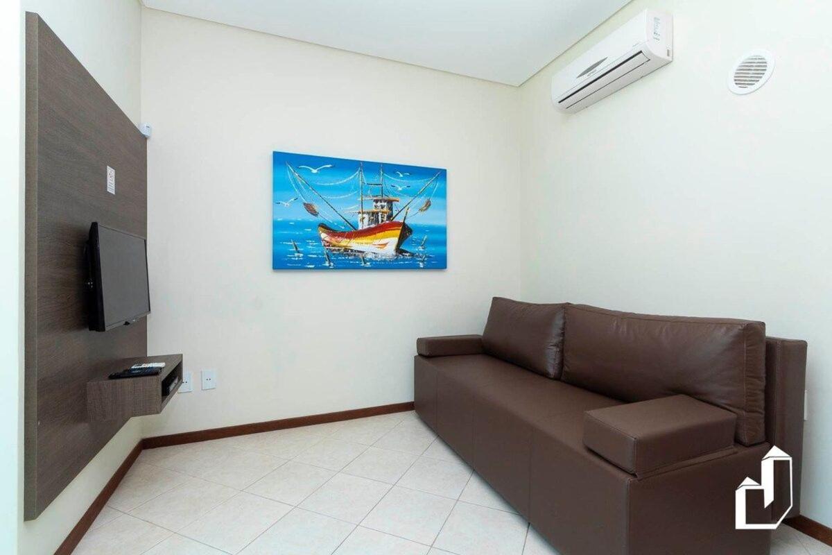 Apartamento com 02 dormitórios aqui é só trazer as malas e aproveitar as férias Bombinhas Esterno foto